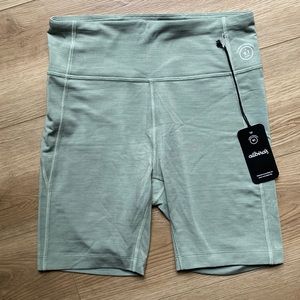 allbirds Natural Bike Shorts in Hazy Pine size small NWT